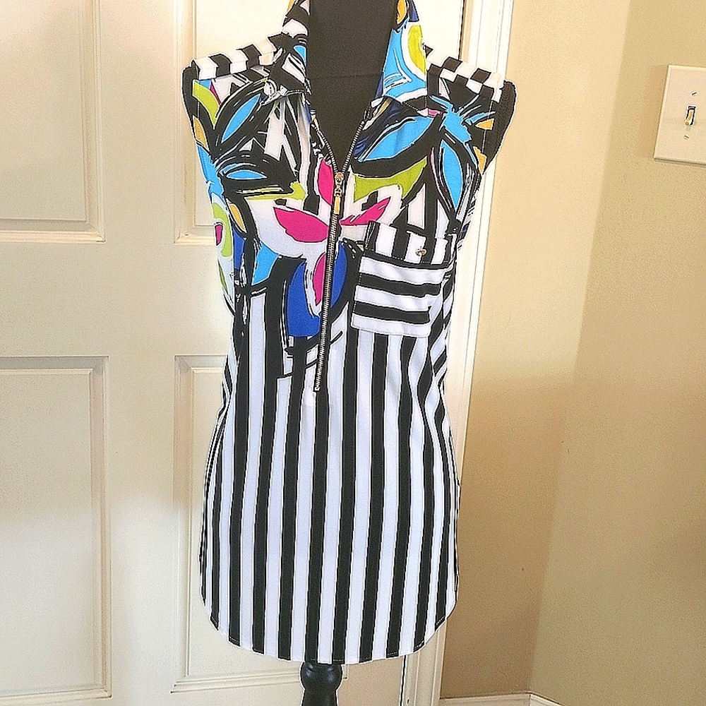 Sleeveless long top
